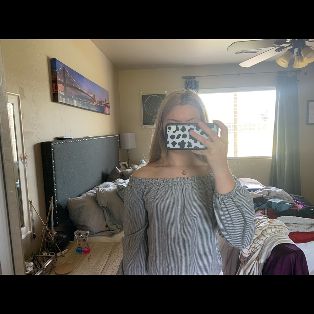 brandy melville off the shoulder top !